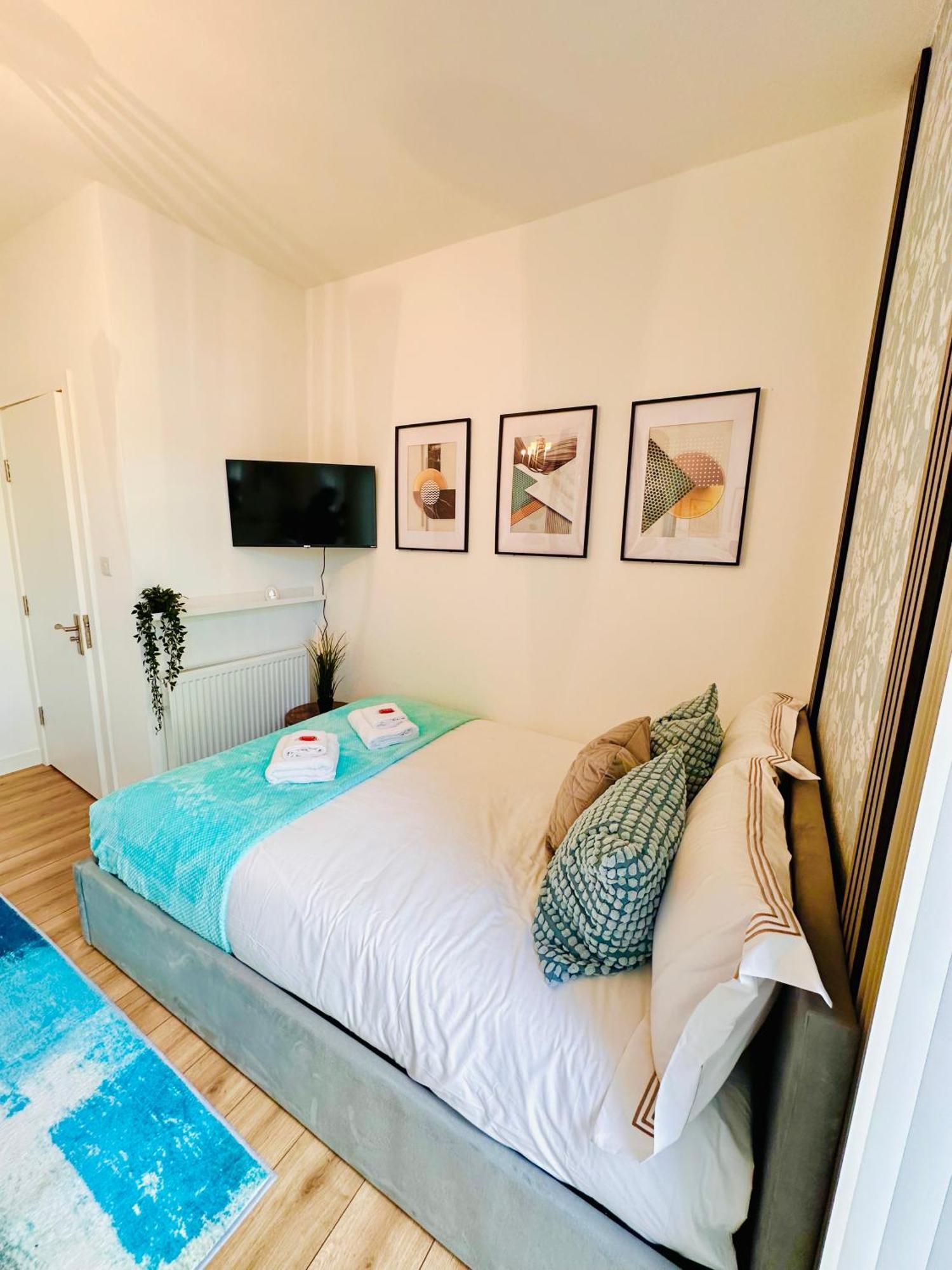 R2 - Elegant Private Room Opposite Queen Elizabeth Hospital - Harborne Birmingham Dış mekan fotoğraf